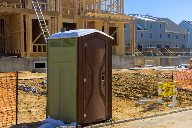 Portable Toilet Options We Offer in Clay, CA